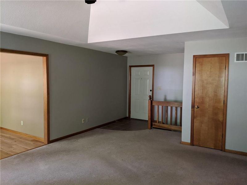 3237 N 99th Ter, Kansas City, KS 66109