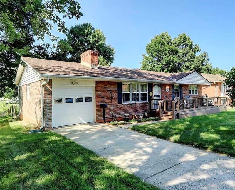 15704 E 42nd Pl, Independence, MO 64055