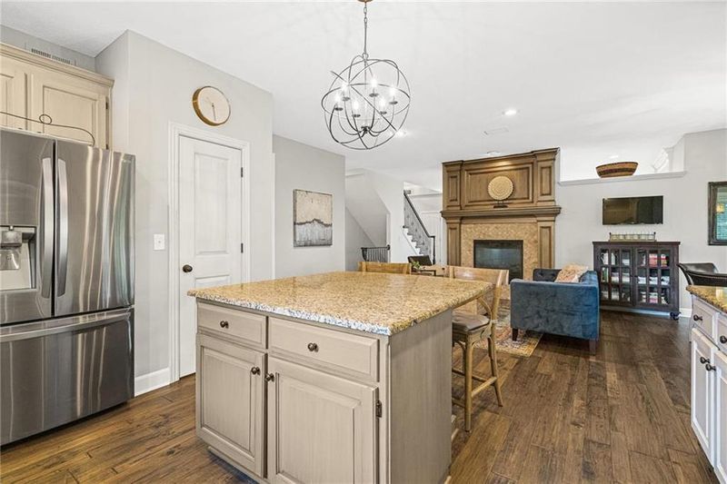 16249 Juniper St, Overland Park, KS 66085