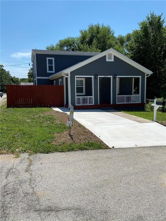 3003 Delavan Ave, Kansas City, KS 66104