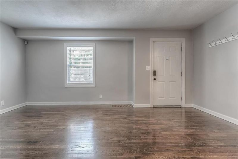 100 W 97th Ter, Kansas City, MO 64114