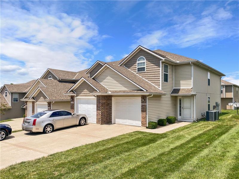 10532 E 46 St, Kansas City, MO 64133
