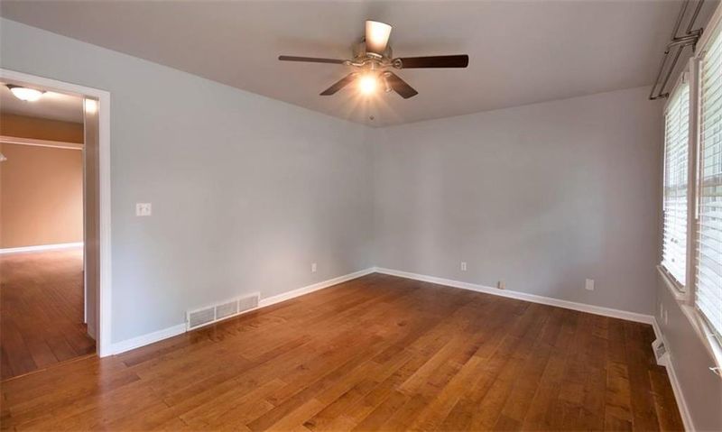 7501 E 76th St, Kansas City, MO 64138