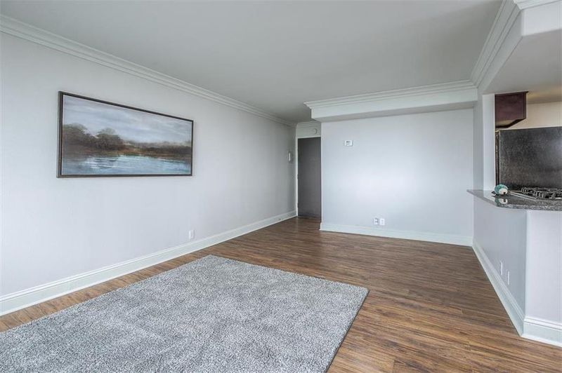 700 E 8th St #16H, Kansas City, MO 64106