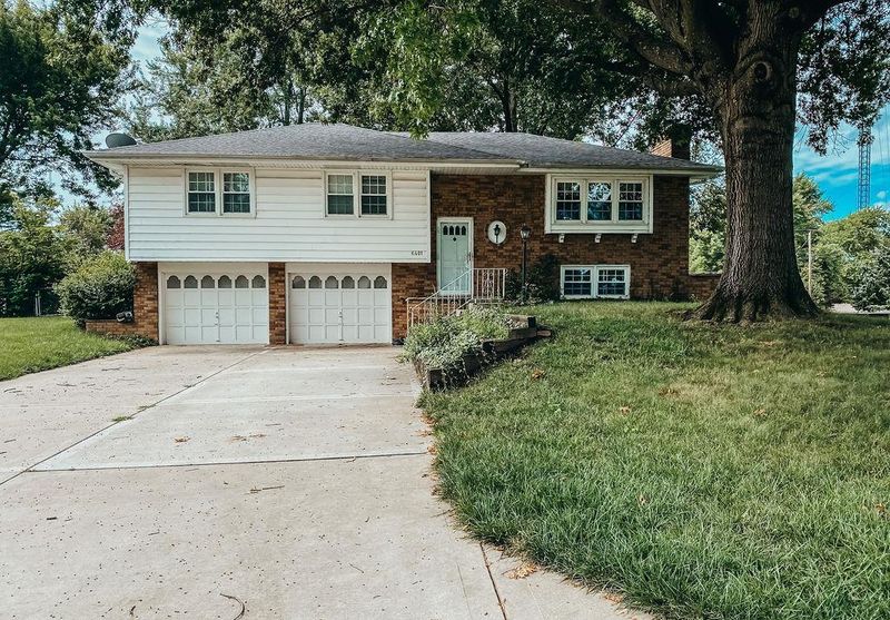 6401 E 55th Ter, Kansas City, MO 64129