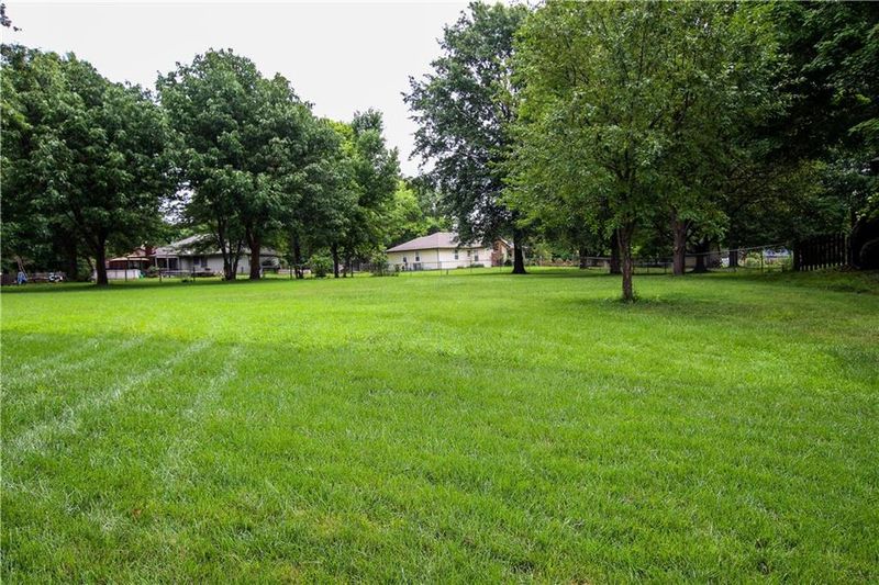 N Jackson St, Raymore, MO 64083