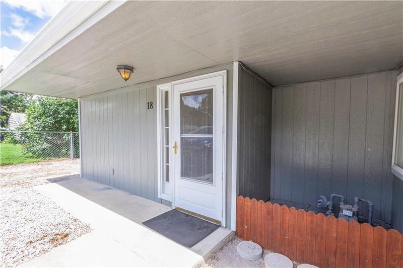 18 NW 86th Ter, Kansas City, MO 64155