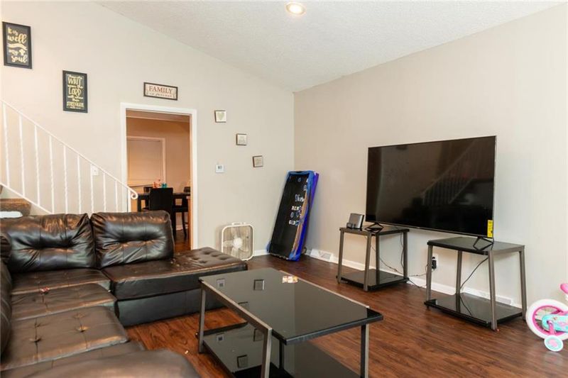 11300 Marsh Ave, Kansas City, MO 64134