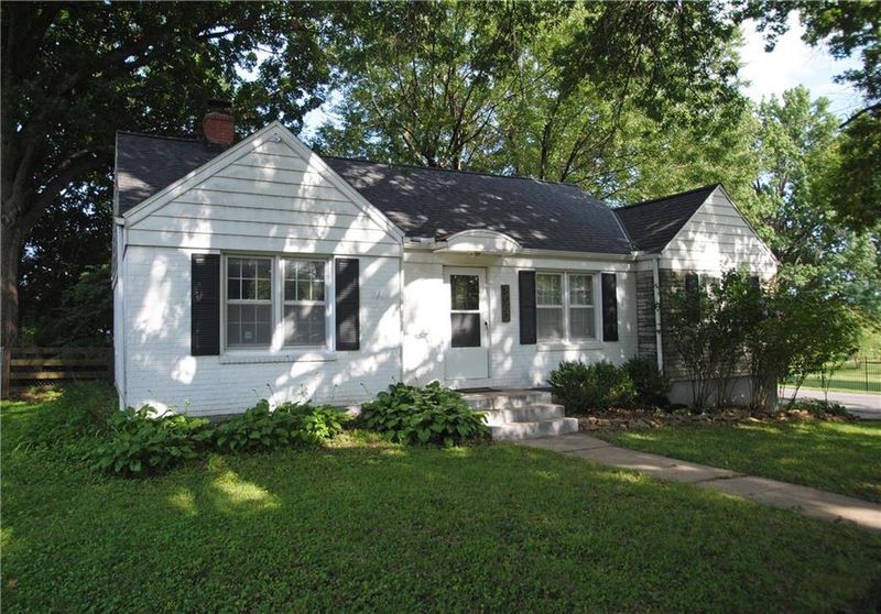 8037 Washington St, Kansas City, MO 64114