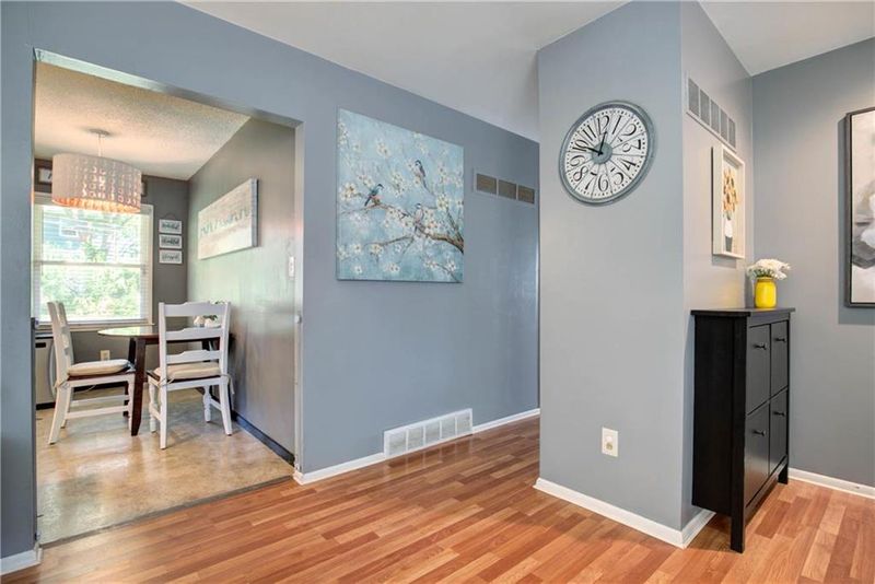 3706 E 106th Ter, Kansas City, MO 64137