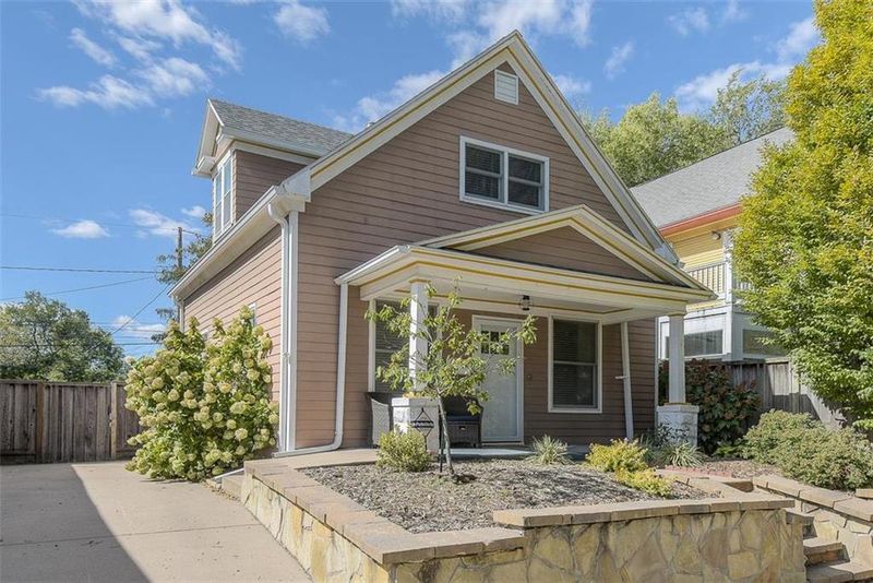 4540 Genessee St, Kansas City, MO 64111