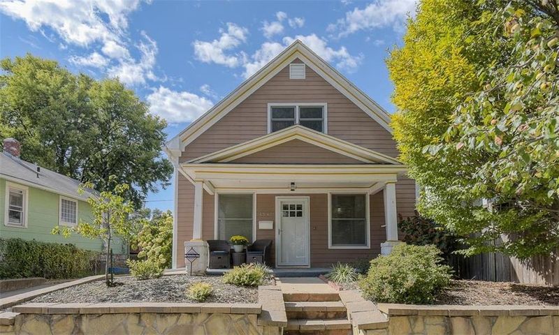 4540 Genessee St, Kansas City, MO 64111