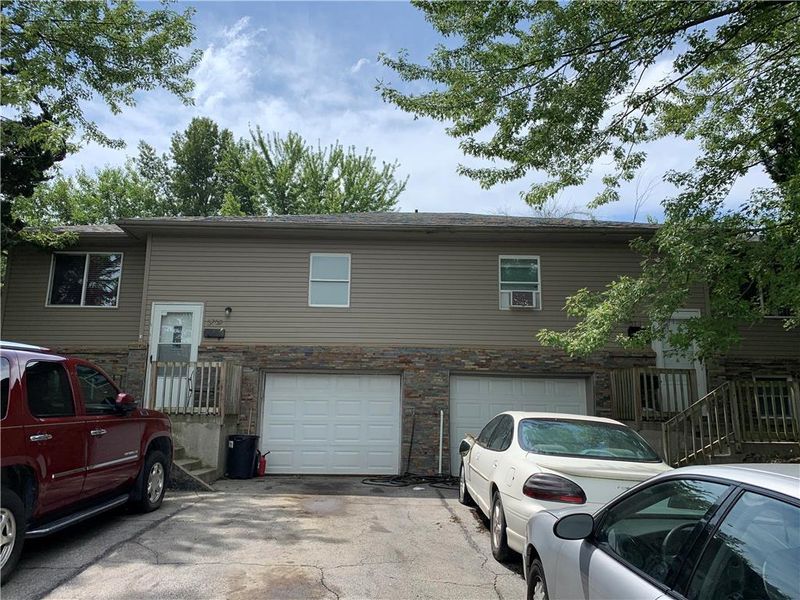 5709 Nogard Ave, Kansas City, KS 66104