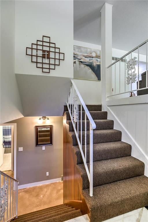 8912 Booth Ave, Kansas City, MO 64138