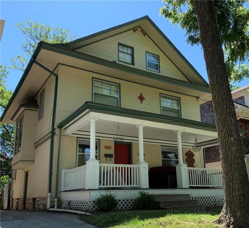 3325 Wyandotte St, Kansas City, MO 64111