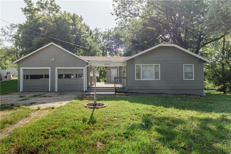 5604 Ditzler Ave, Raytown, MO 64133