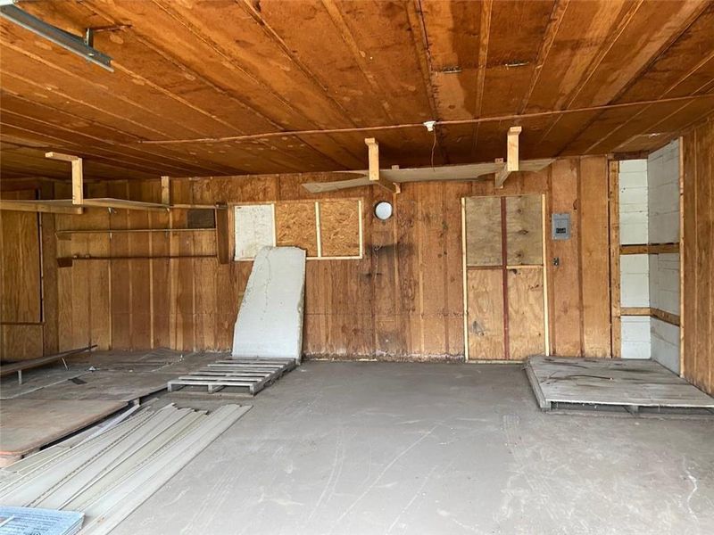 1218 N Ash St, Nevada, MO 64772
