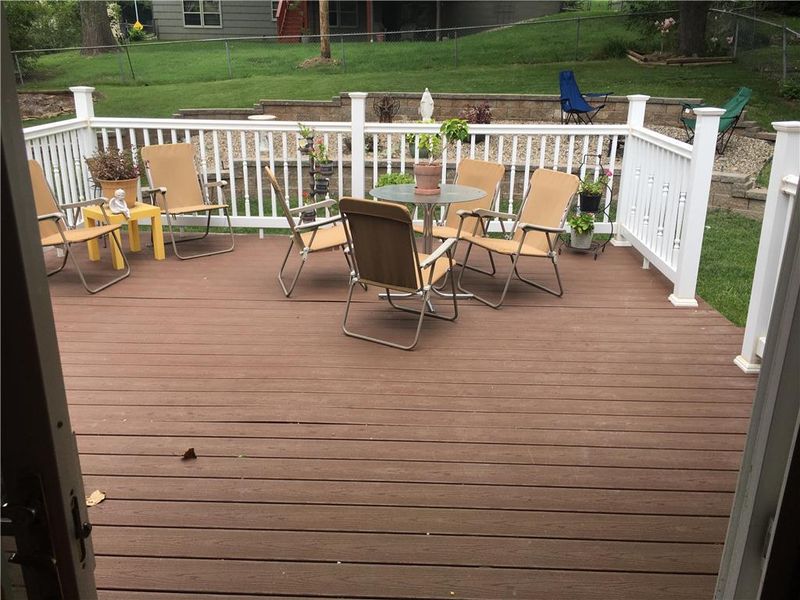 800 W 109th Ter, Kansas City, MO 64114