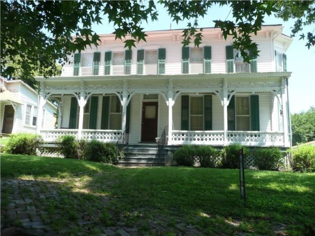721 Y St, Atchison, KS 66002