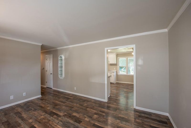 13809 11th St, Grandview, MO 64030