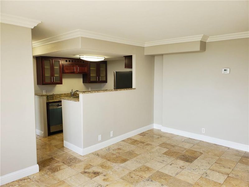700 E 8th St #15 A, Kansas City, MO 64106