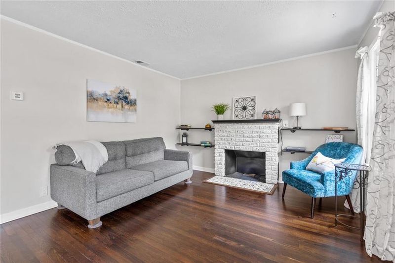 8524 Kessler St, Overland Park, KS 66212