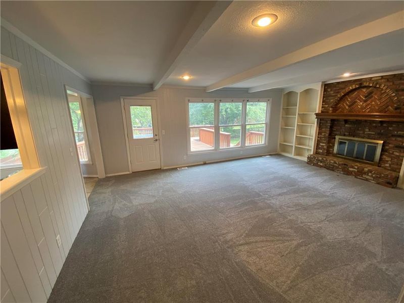 10535 King St, Overland Park, KS 66214