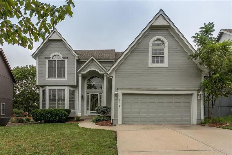 13245 King St, Overland Park, KS 66213