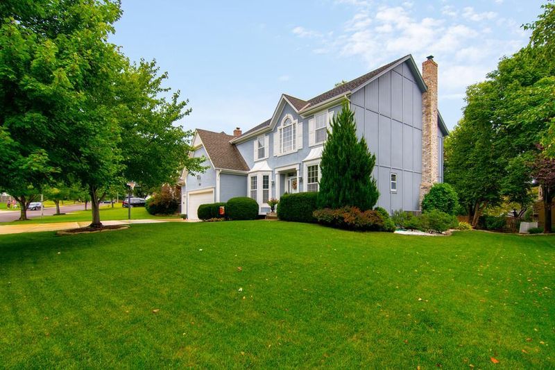 12905 Grandview St, Overland Park, KS 66213