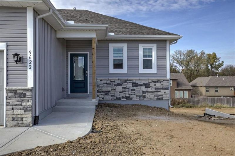 20920 W 190th Pl, Spring Hill, KS 66083