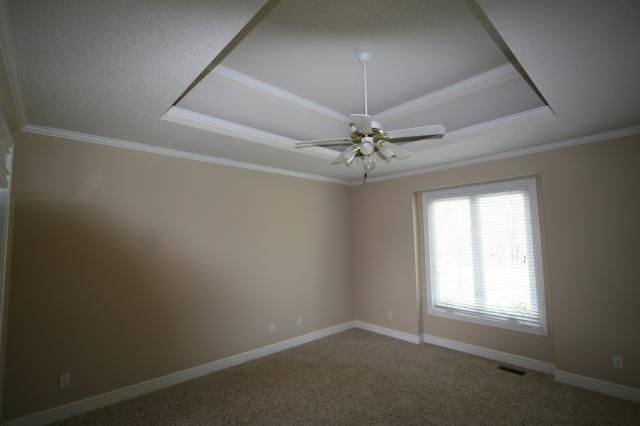 8421 N Beech Ave, Kansas City, MO 64153