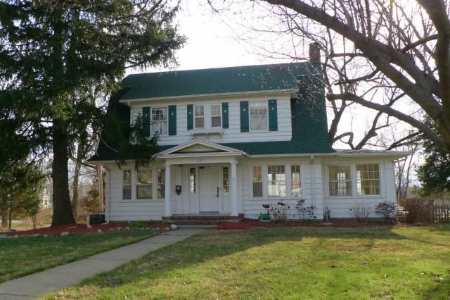 207 E Hurt St, Liberty, MO 64068