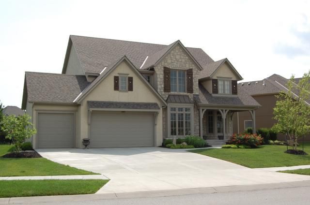 15544 Eby St, Overland Park, KS 66221