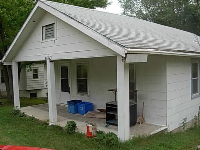 6607 E 66th St, Kansas City, MO 64133