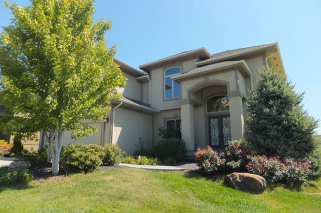 16201 Bluejacket St, Overland Park, KS 66062