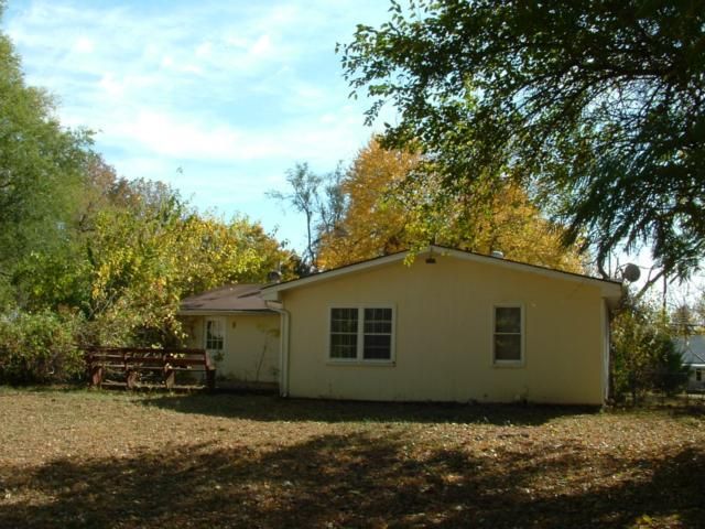 7712 E 83rd St, Kansas City, MO 64138