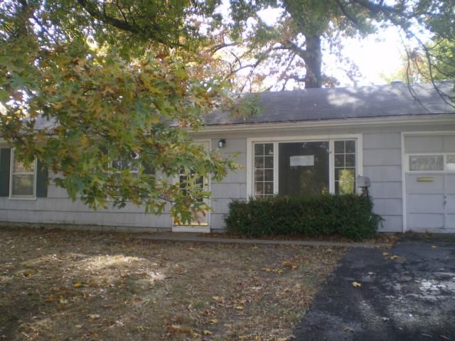 7707 E 108th Ter, Kansas City, MO 64134