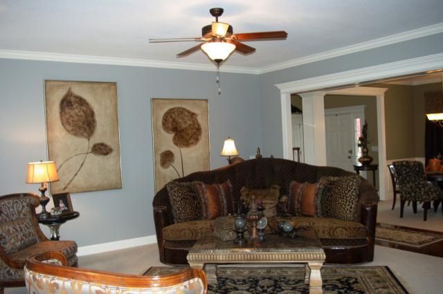 15872 Briar St, Overland Park, KS 66224