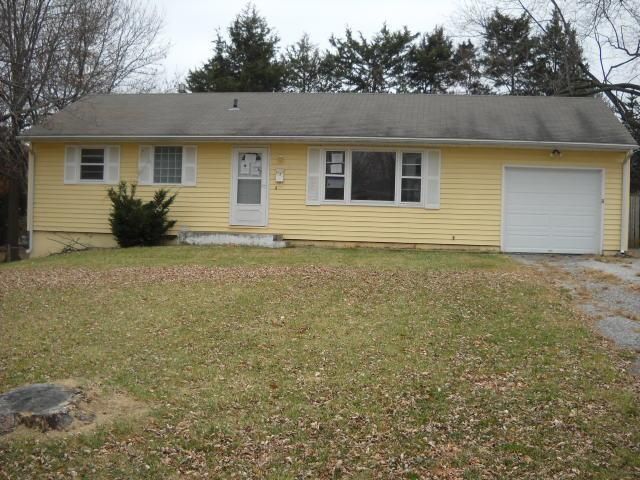 8623 E 53rd St, Kansas City, MO 64129
