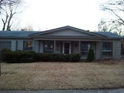 5915 W 87th St, Overland Park, KS 66207