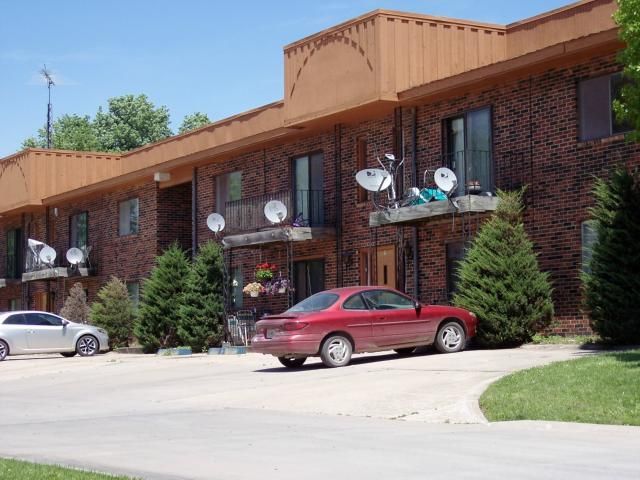 503 S Main St, Gallatin, MO 64640
