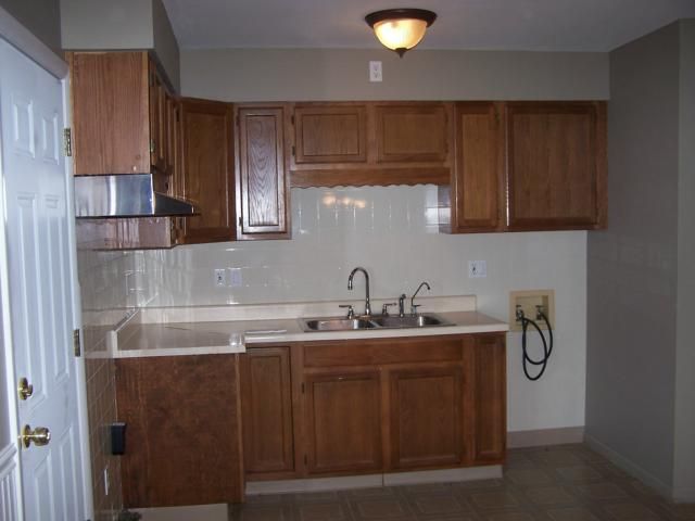 7508 E 112th St, Kansas City, MO 64134
