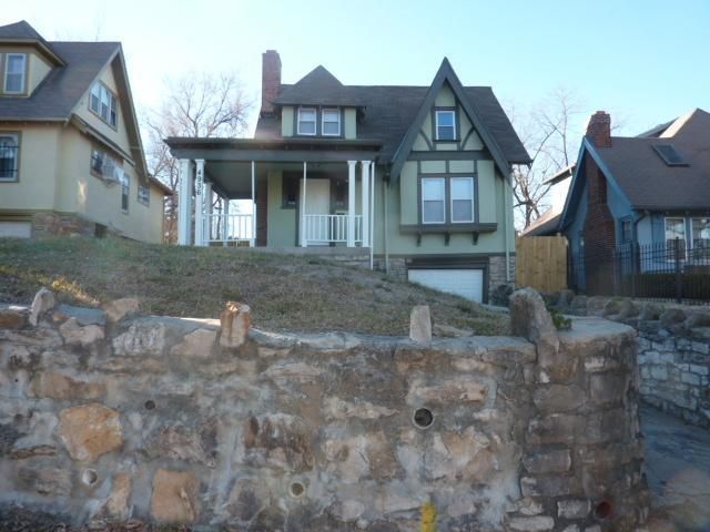 4936 Lydia Ave, Kansas City, MO 64110