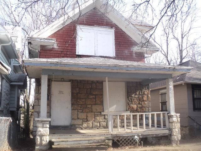 4307 Tracy Ave, Kansas City, MO 64110
