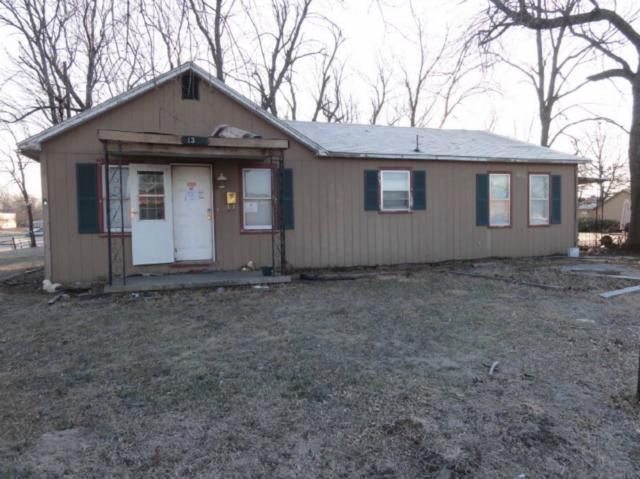 135 N Sycamore St, Gardner, KS 66030