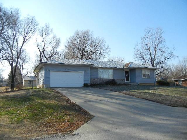 9231 E 52 St, Kansas City, MO 64133