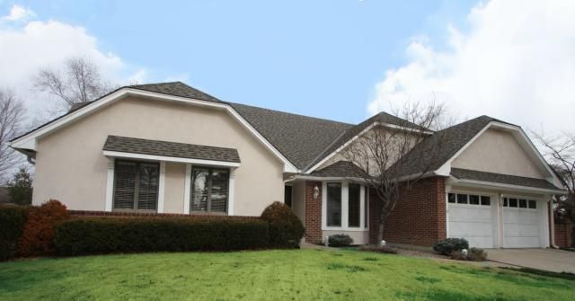 10813 Horton St, Overland Park, KS 66211