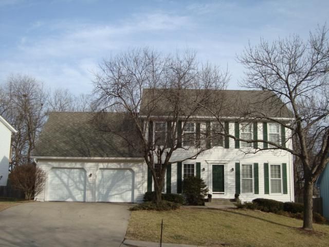 11617 Bond St, Overland Park, KS 66210