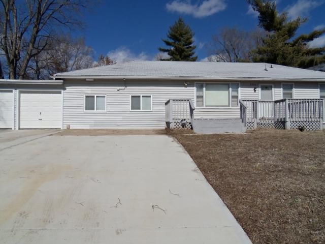 9908 E 53rd St, Raytown, MO 64133