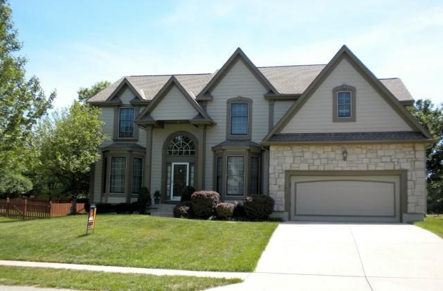 9309 W 150th Ter, Overland Park, KS 66221
